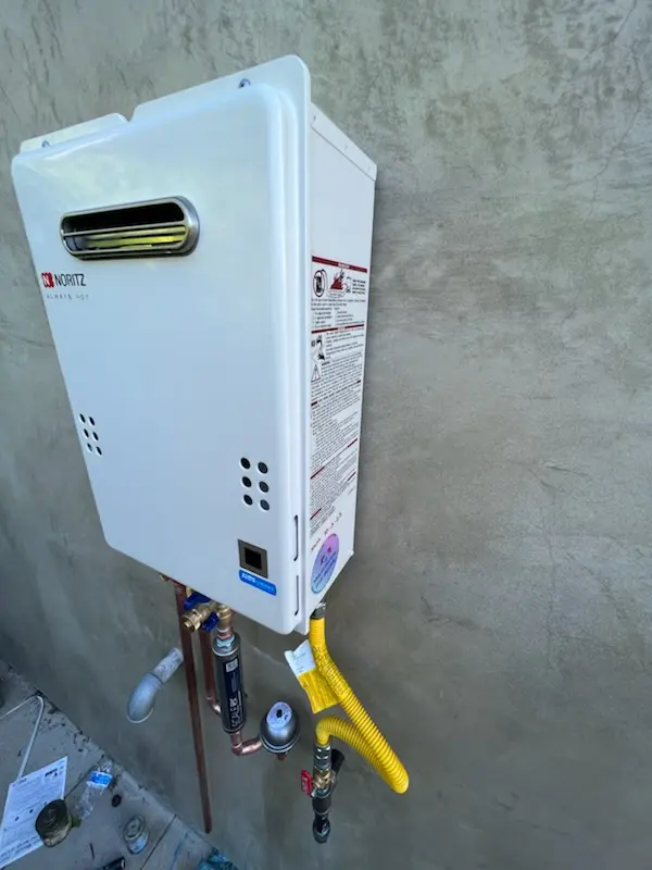 Tankless water heater installation for Lindgren homes